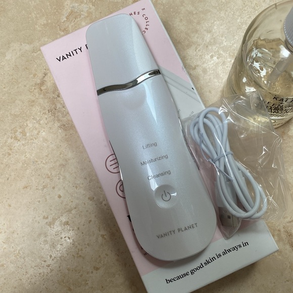 Deep Cleansing Ultrasonic Scrubber. Vanity Planet. - Picture 3 of 4